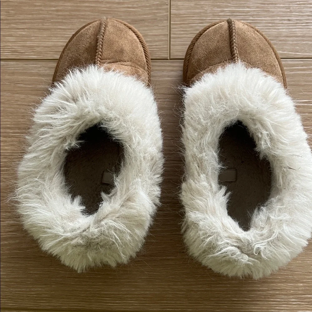 Cat & Jack toddler/ little kid slippers